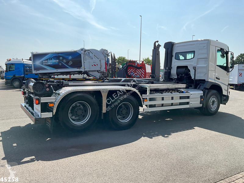 Camion Volvo 430 6x4 VDL 21 Ton haakarmsysteem