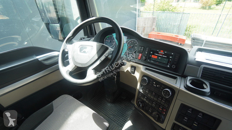 Camion MAN 49.460 10X8 TIPPER 309.000KM