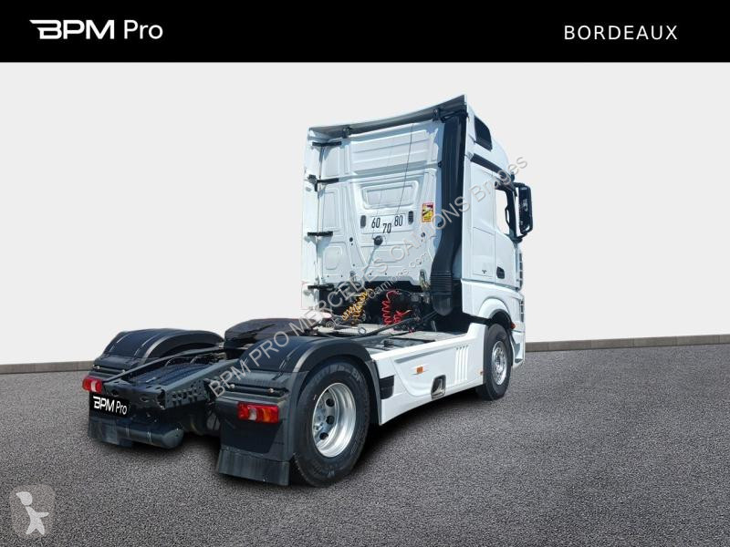Tracteur Mercedes 1853 LS
