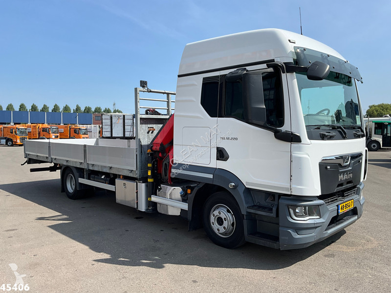 Camión MAN 12.220 Euro 6 Palfinger 11 Tonmeter...