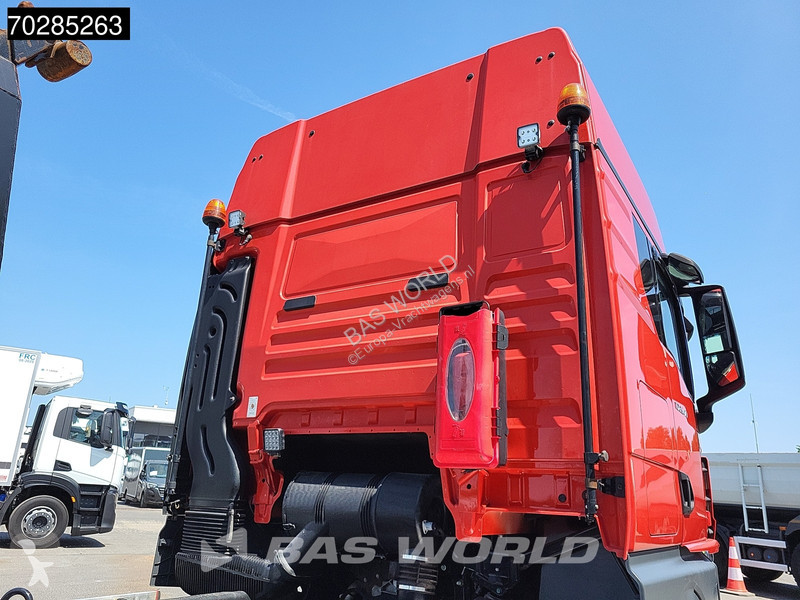 Kamion MAN 26.470  6X2 21 Tonnes VDL hooklift...