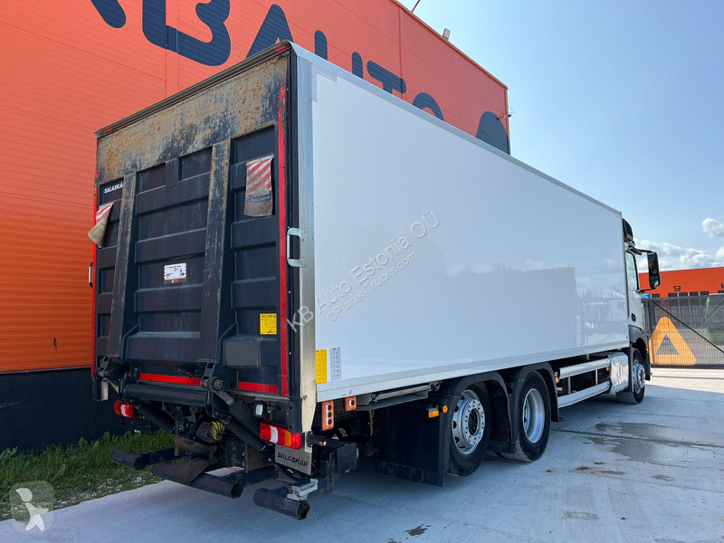 Lastbil Mercedes 2545 6x2 BOX L=7526 mm