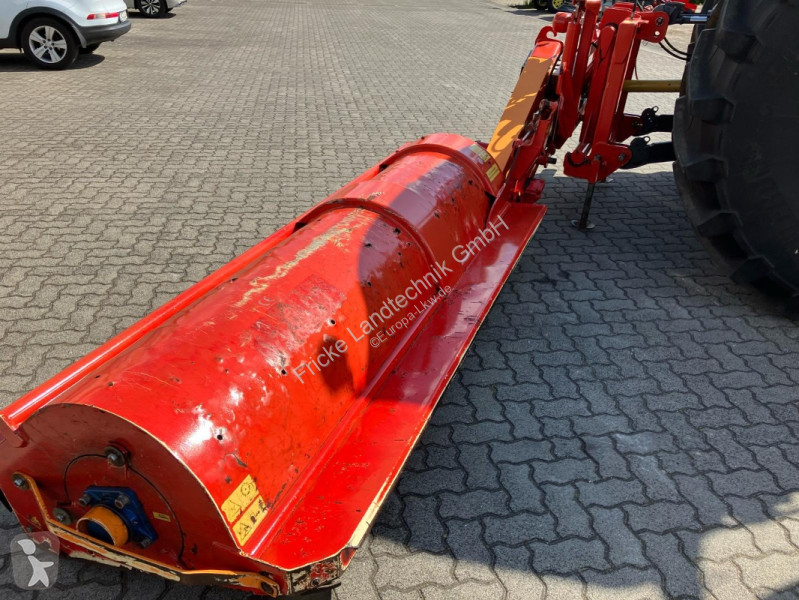 Uni-Seitenmäher USM 26 truck