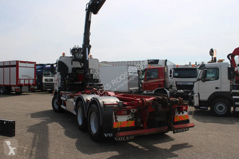 Camión Volvo 12440 +6X4+ HIAB 166E3 PRO + EURO...