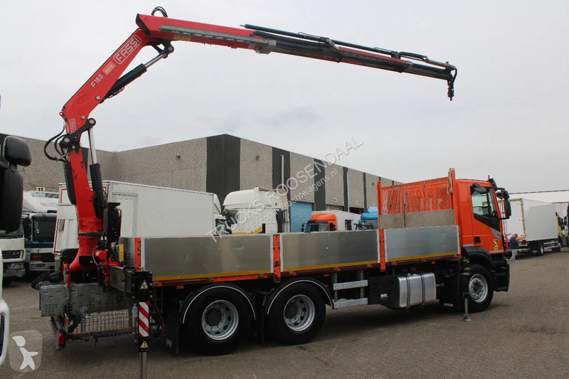 Kamion Iveco 420 + FASSI F185A.2.23 + 6X2 + REMOTE