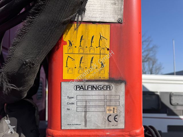Camion Iveco 150E18N Kipper mit Palfinger PK9501
