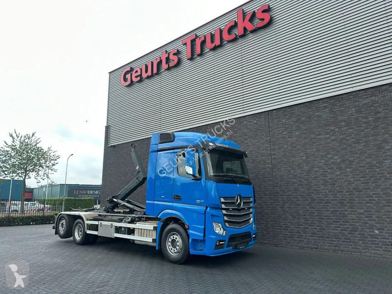 Kamion Mercedes 2545 6X2 MET HIAB MULTILIFT...