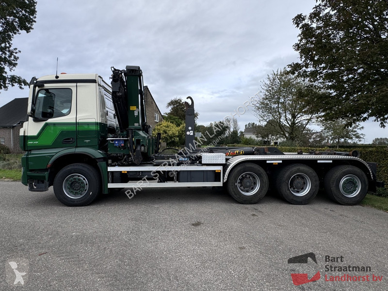 Camion Mercedes 3640 8x4 Euro 6 met haakarm...
