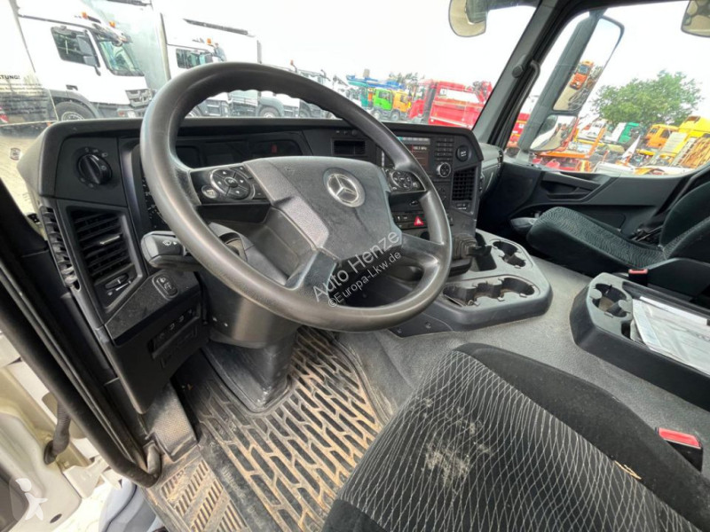 Kamion Mercedes Arocs 1835 K 2-Achs Kipper Kran...