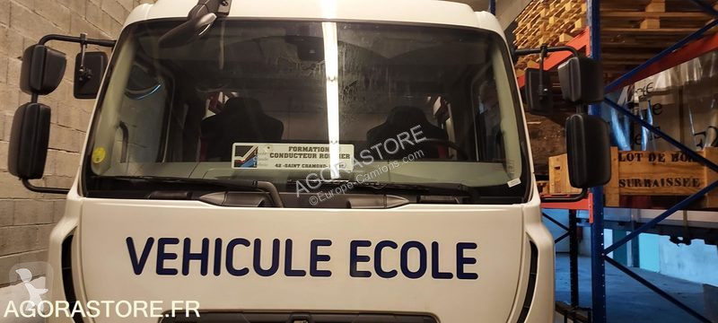 Camion Renault MIDLUM 220-15