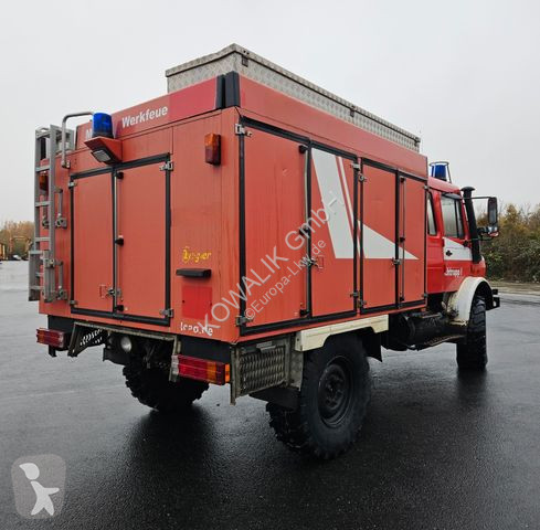 Kamion Unimog 4x4 DOKA Tanklöschfahrzeug Feuerwehr