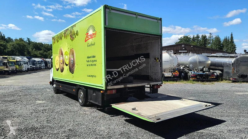 Camion Mercedes 815 + TAIL LIFT 1000 KG