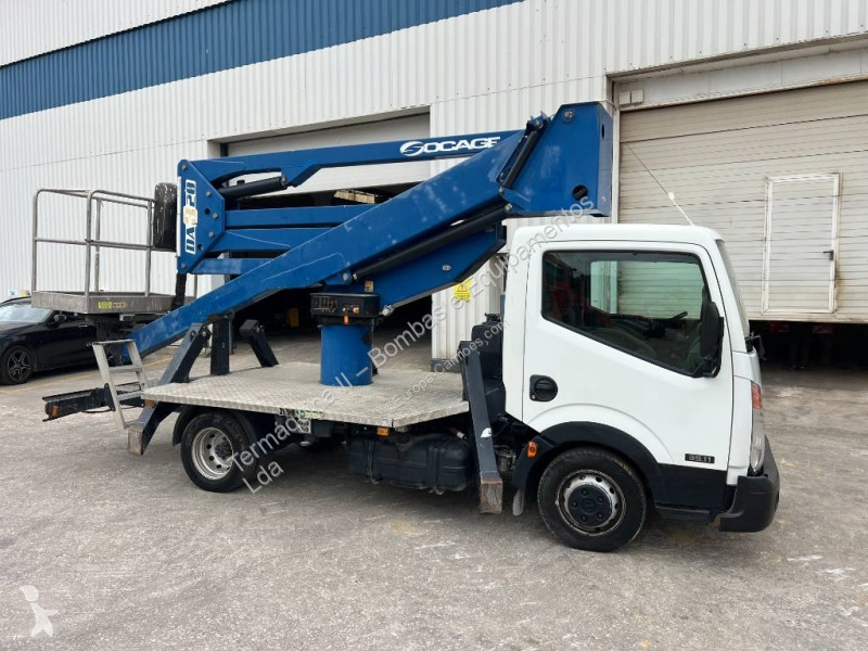 Camion Nissan CABSTAR 35.11