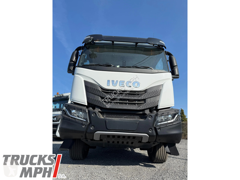 Camion Iveco AD300T48 HYVALIFT 20...