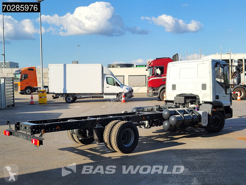 Camion Iveco 120-210L 4X2 NEW 12tons chassis!...