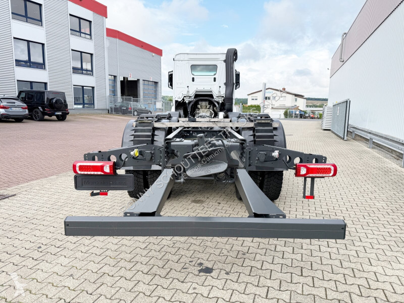 Camion Mercedes Arocs 4151 AK 8x8/4 Arocs 4151...