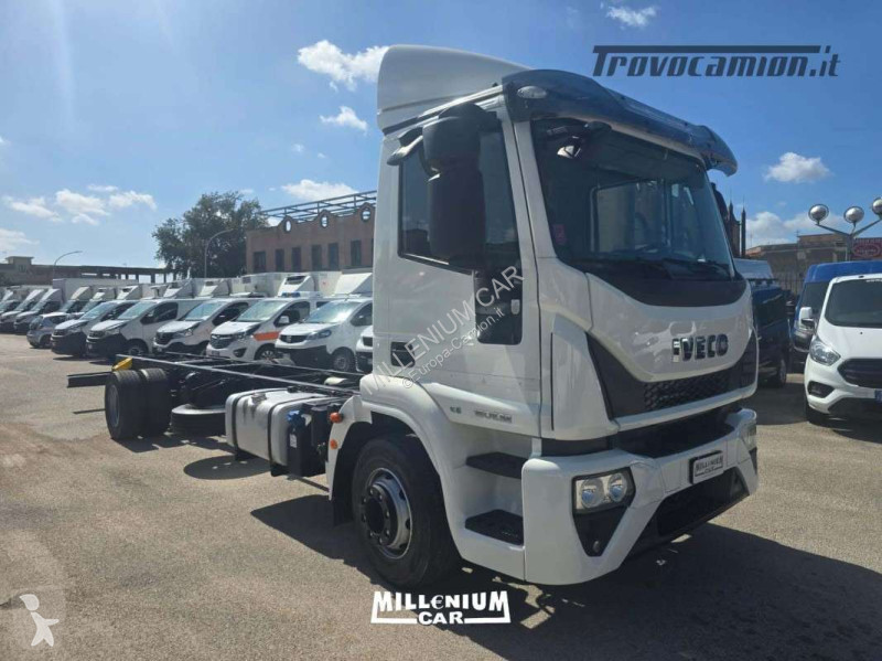 Kamion Iveco 160E32 TELAIO EURO 6