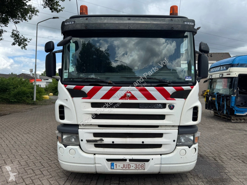 Camion Scania 360 8X2 EURO 5 HIAB 211E-3 HIRO