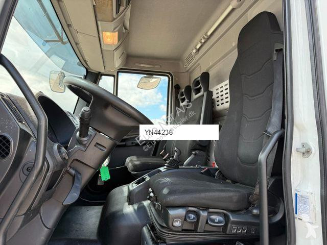 Lastbil Iveco 180E32 4x2 Schmitz / Thermo King...