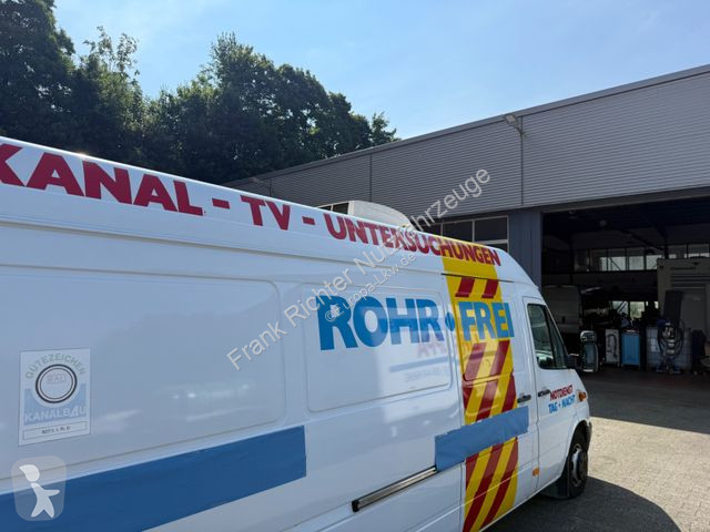 Užitkové vozidlo Mercedes anal Tv...