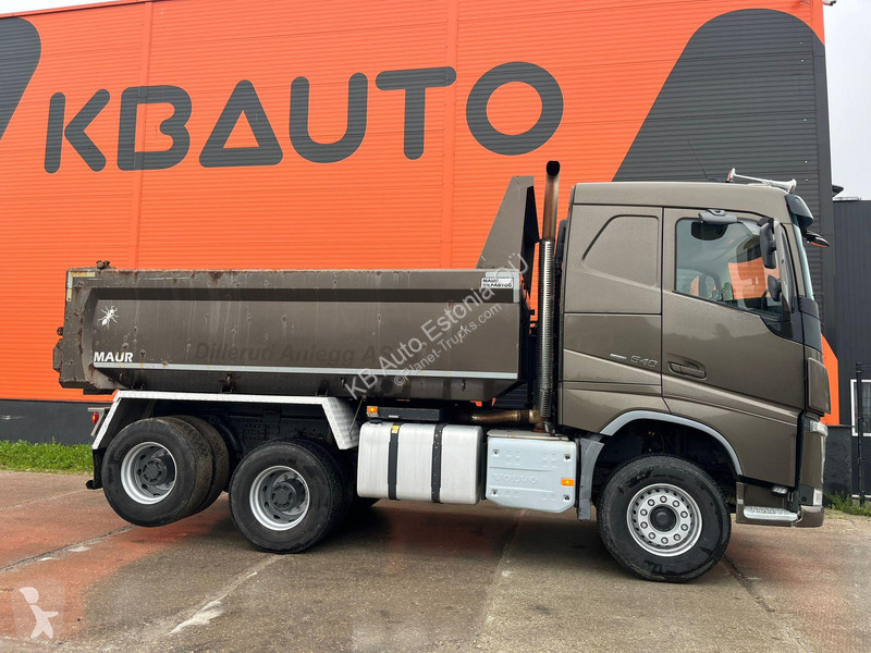 Camion Volvo 6x4 RETARDER / TANDEM AXLE LIFT /...
