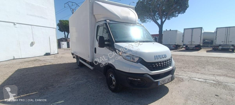 Kamion Iveco 35C16