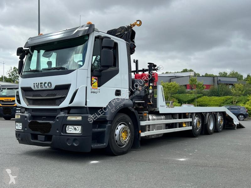 Camion Iveco 8X2 GRUE