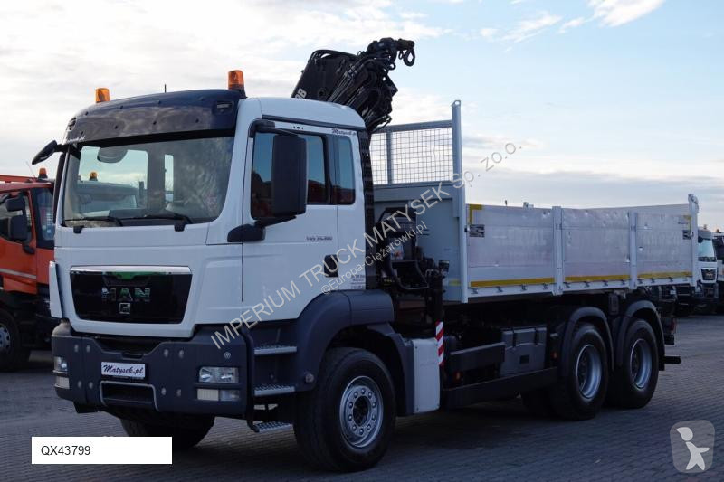 Camion MAN HIAB XS 122