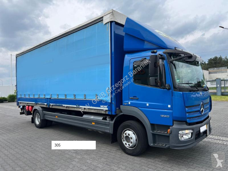 Camion Mercedes 1530 CURTAIN PLANE+LIFT 1.HAND