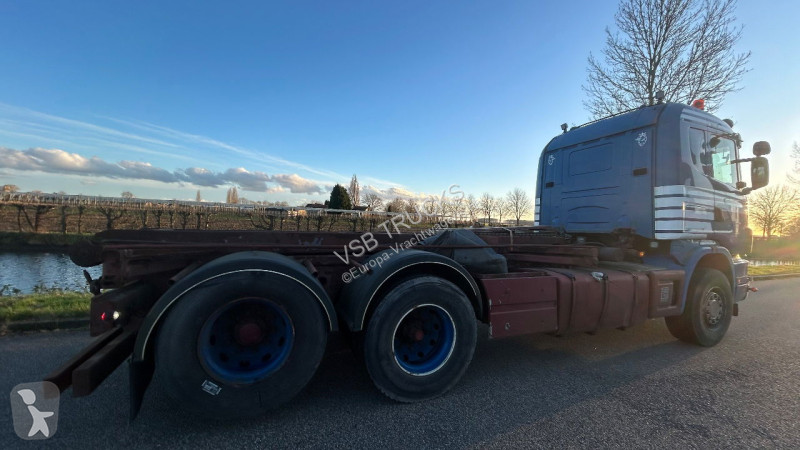 Vrachtwagen Scania R144-460 V8