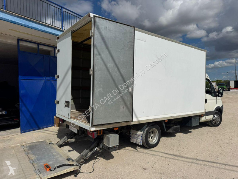Veicolo commerciale Iveco DAILY 35C18 CON...
