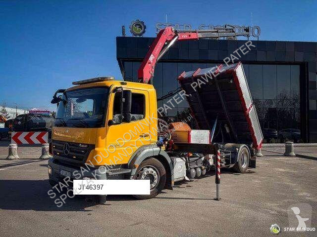Camión Mercedes 975