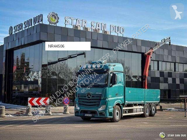 Vrachtwagen Mercedes PK 16001 HDS