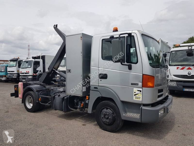 Camion Nissan