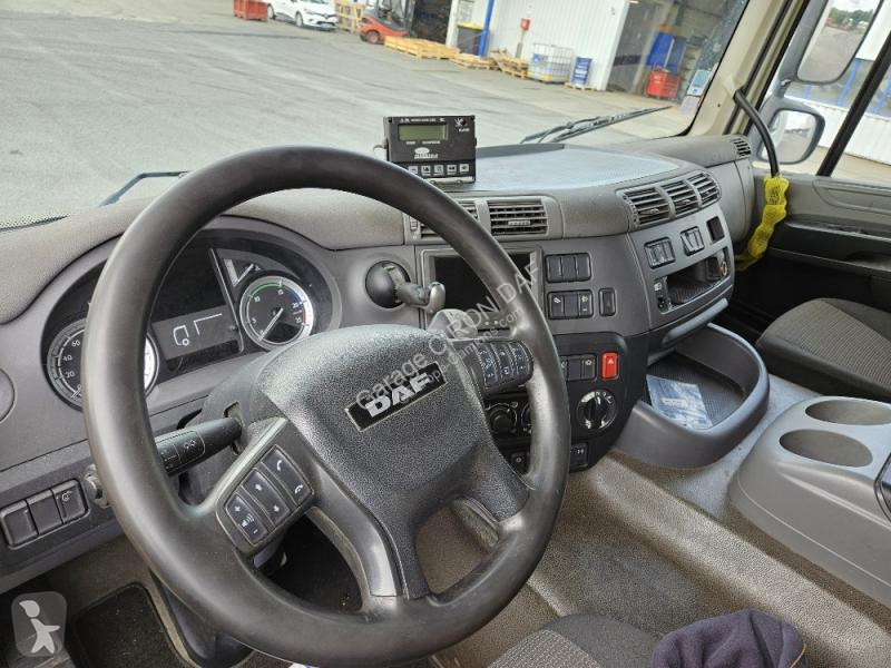 Camion DAF 410