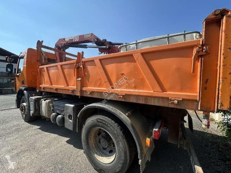 Kamion Renault  Grue HMF