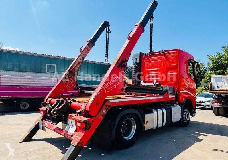 Vrachtwagen Volvo 420