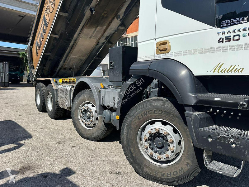 Kamion Iveco TRACKKER 450