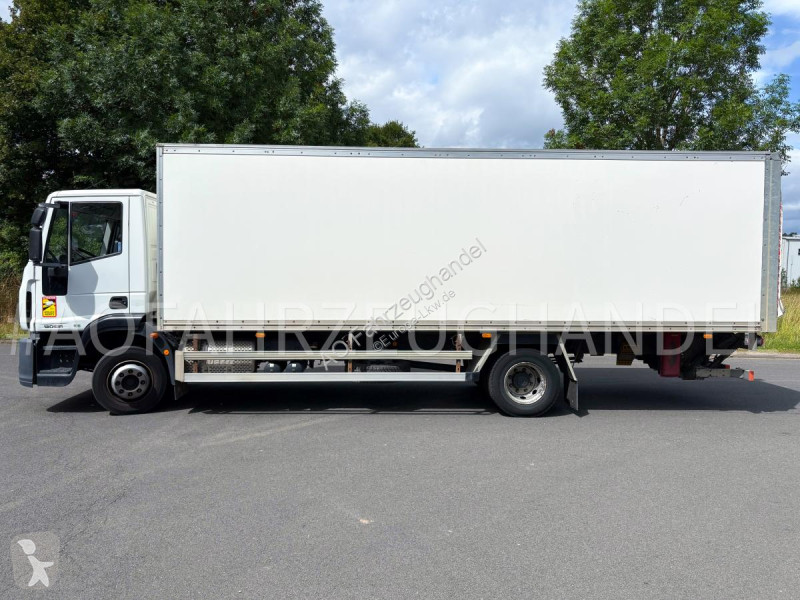 Kamion Iveco 120E21 - Euro6 - Manual -...