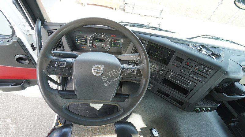 Kamion Volvo 460 8X4 OPEN BOX WITH HIAB X-HIPRO...
