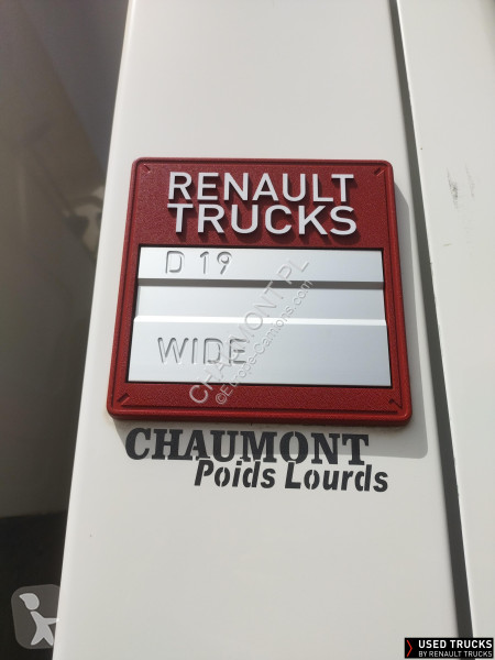 Kamion Renault D Wide