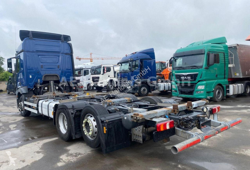 Kamion Mercedes 2542