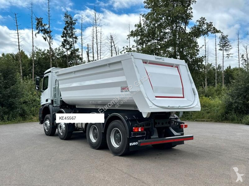 Kamion Mercedes 4142 8X4  Mulden-  Kipper -...