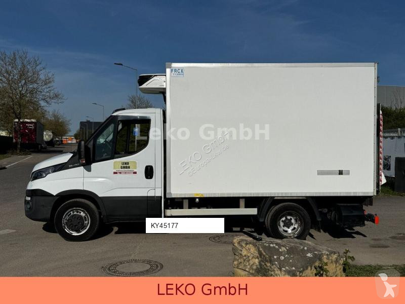 Kamion Iveco 35C12 Mit Carrier Xr 350