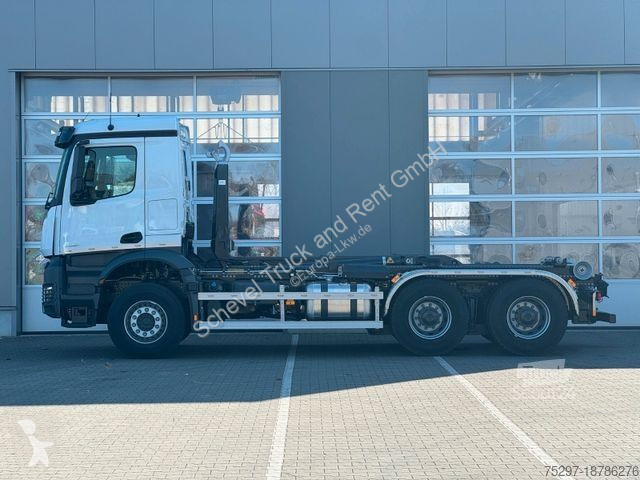 Kamion Mercedes 3351 MEILLER RS 21.60 /3,90m...