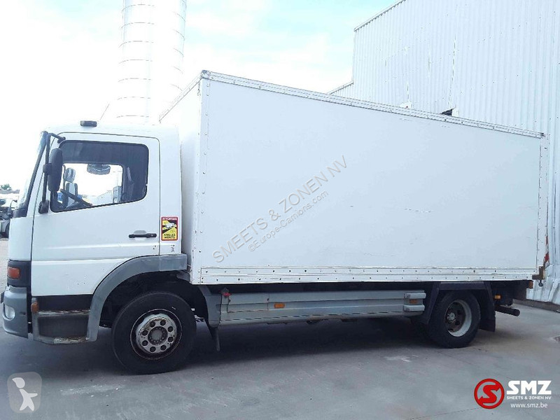 Kamion Mercedes 1218