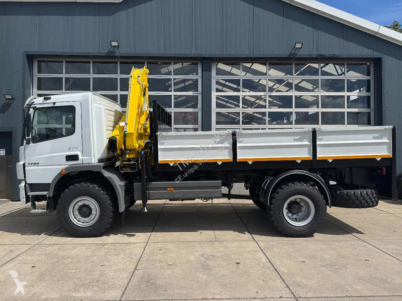 Kamion Mercedes 1725 4x4 Flatbed with Hyva...