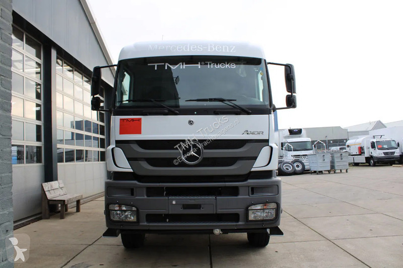 Camion Mercedes 3344 K 6x4 Tipper Truck