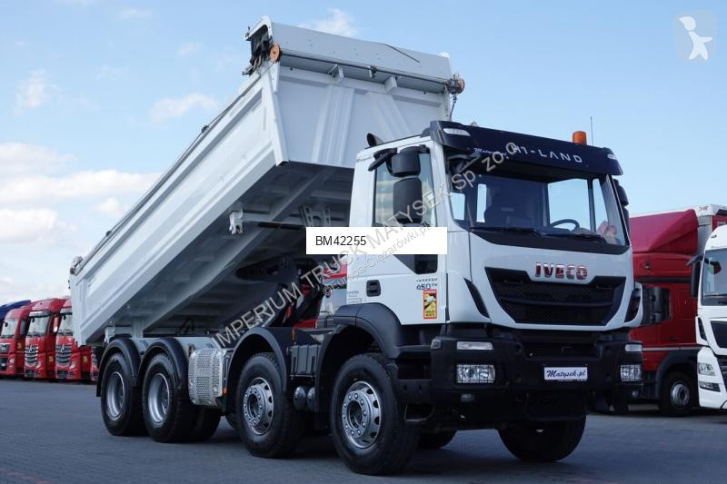 Kamion Iveco TRAKKER