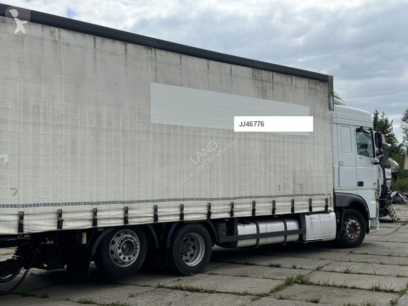 Camion remorque DAF XF440
